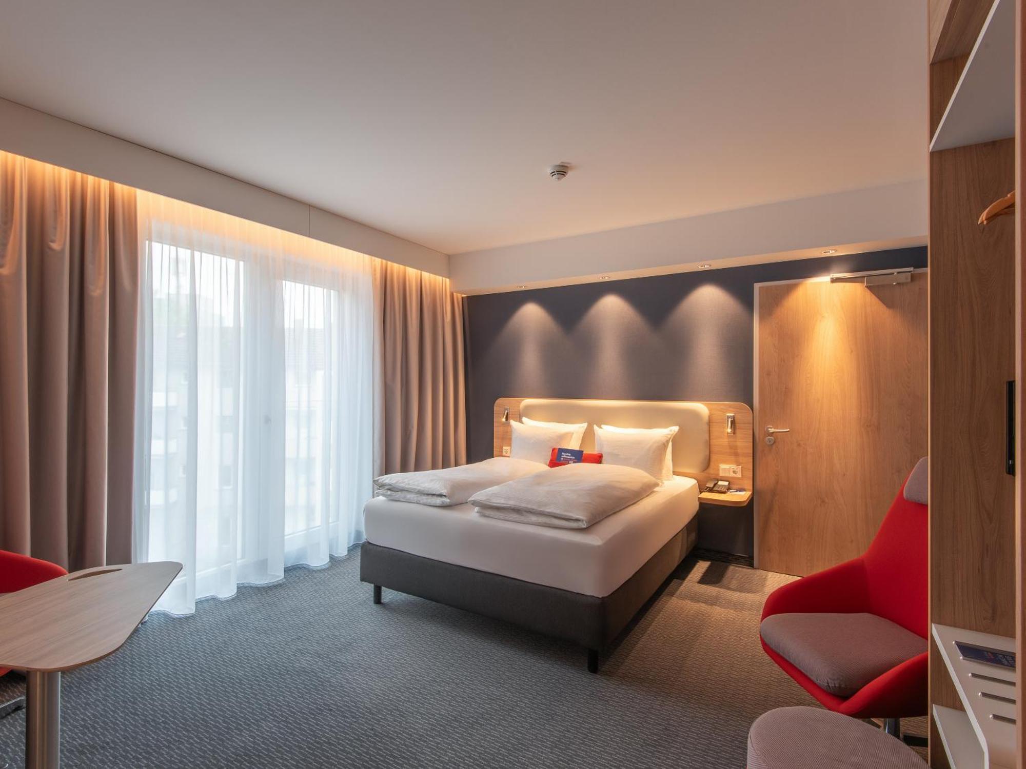 Holiday Inn Express Heilbronn By Ihg エクステリア 写真