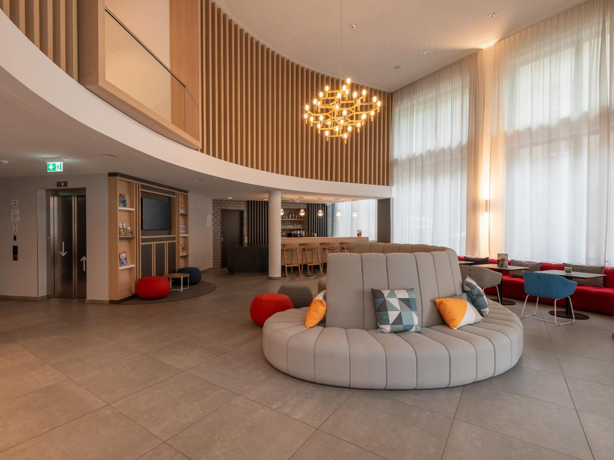 Holiday Inn Express Heilbronn By Ihg エクステリア 写真