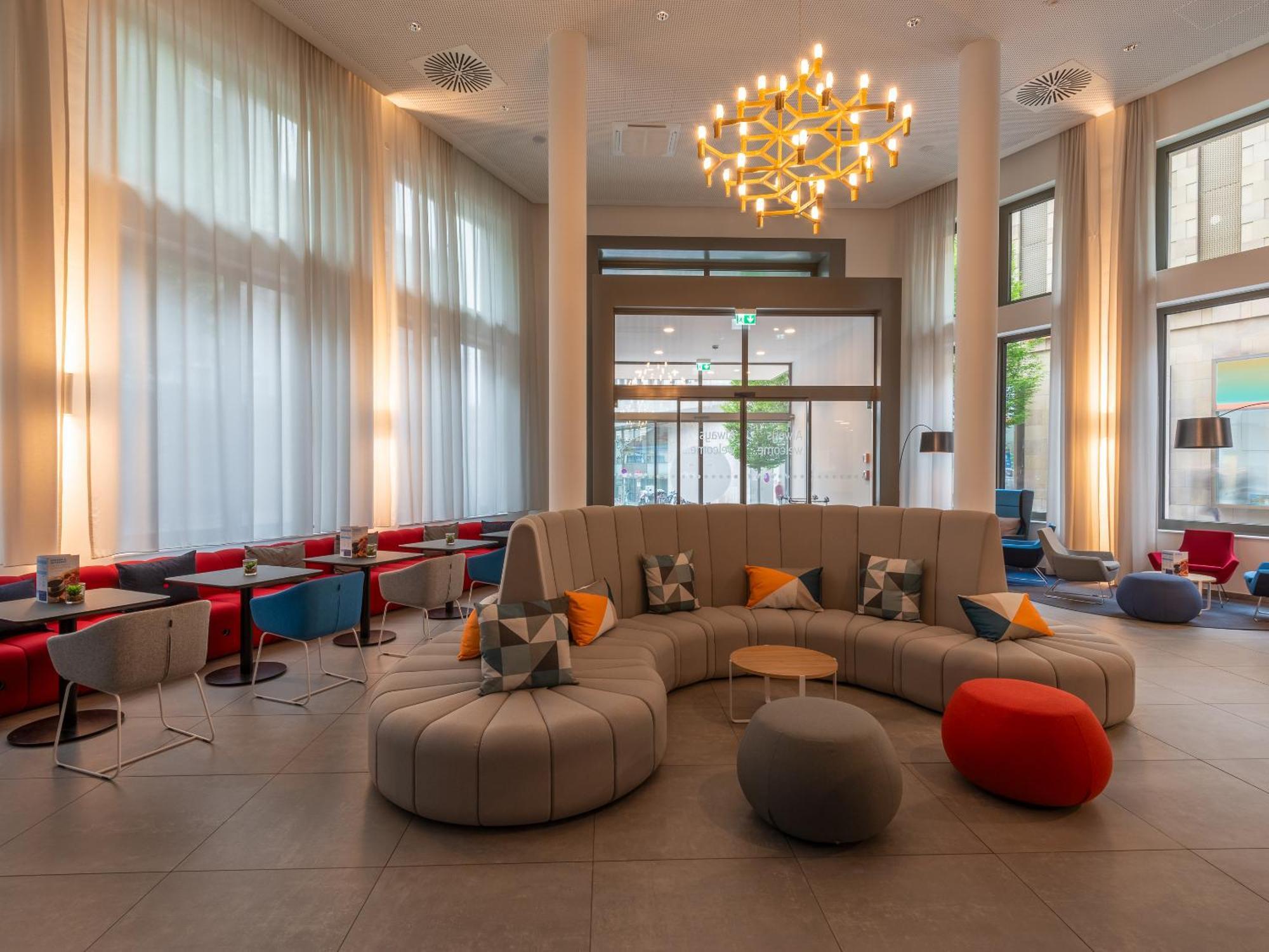 Holiday Inn Express Heilbronn By Ihg エクステリア 写真