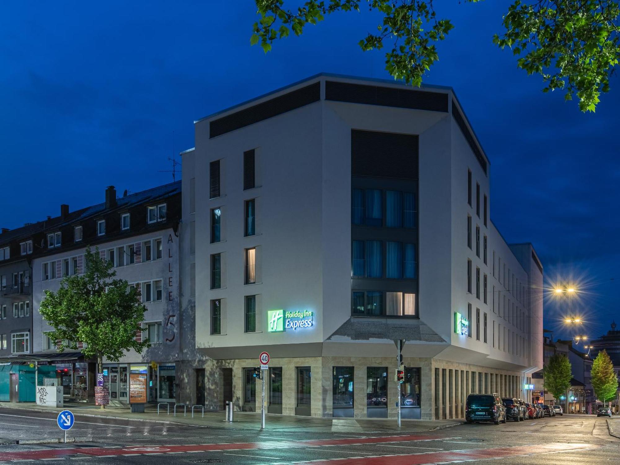 Holiday Inn Express Heilbronn By Ihg エクステリア 写真