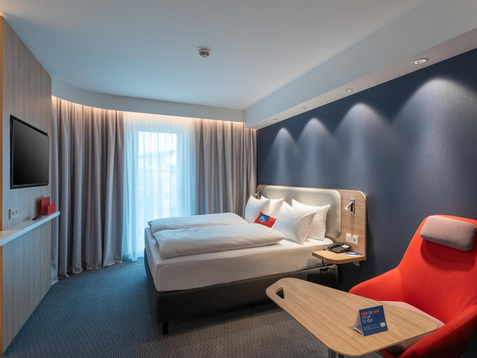 Holiday Inn Express Heilbronn By Ihg エクステリア 写真