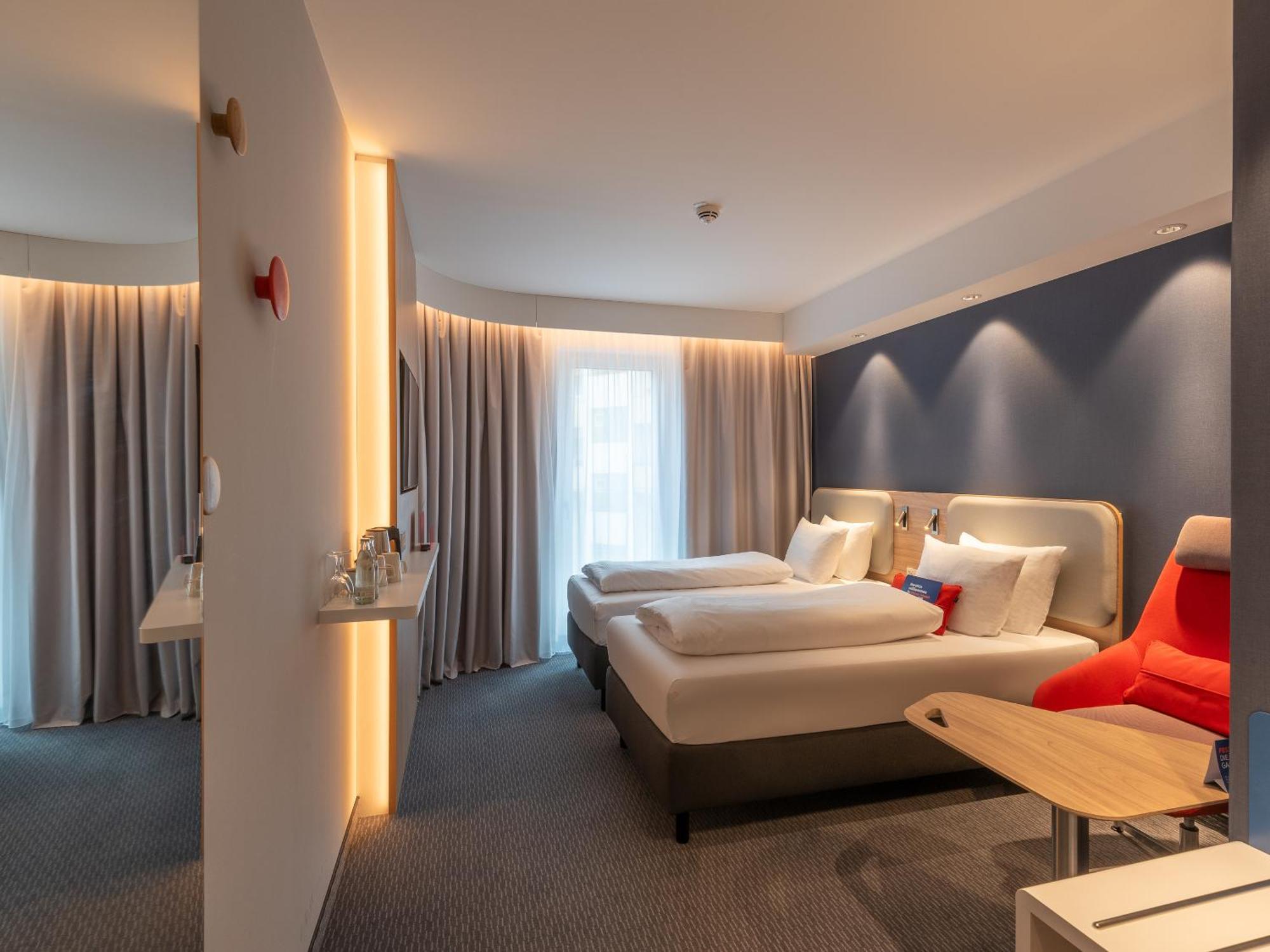 Holiday Inn Express Heilbronn By Ihg エクステリア 写真