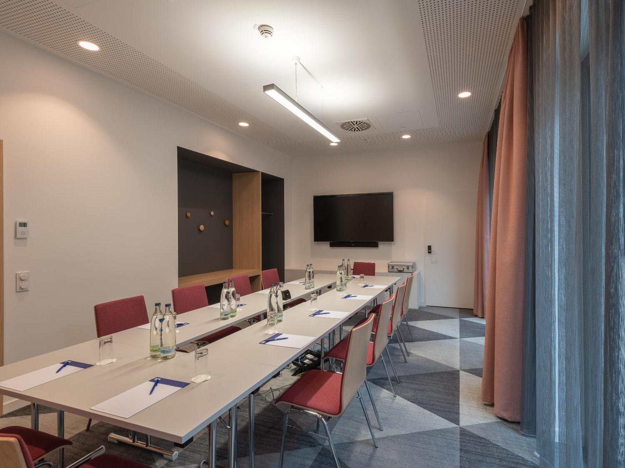 Holiday Inn Express Heilbronn By Ihg エクステリア 写真