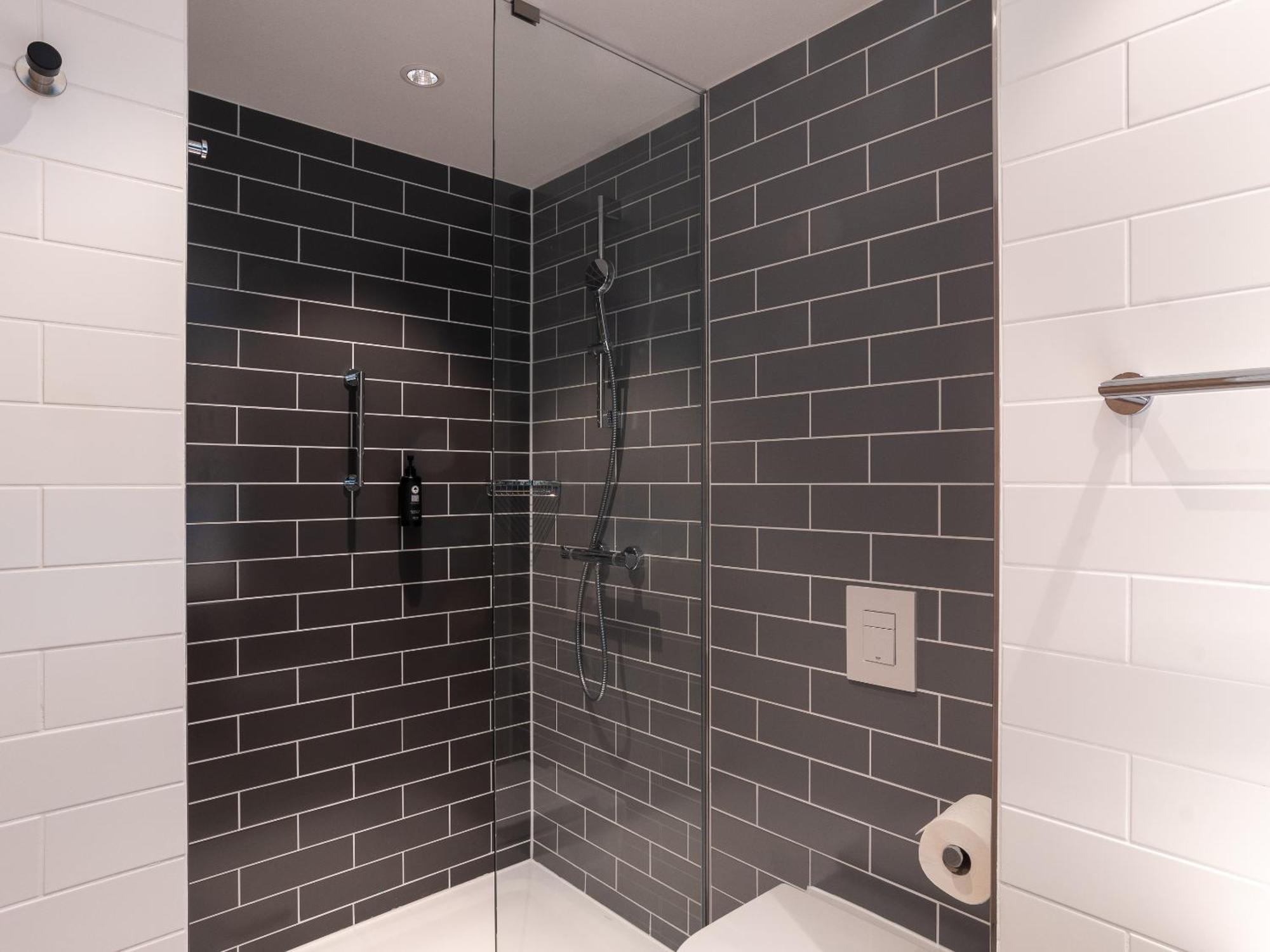 Holiday Inn Express Heilbronn By Ihg エクステリア 写真