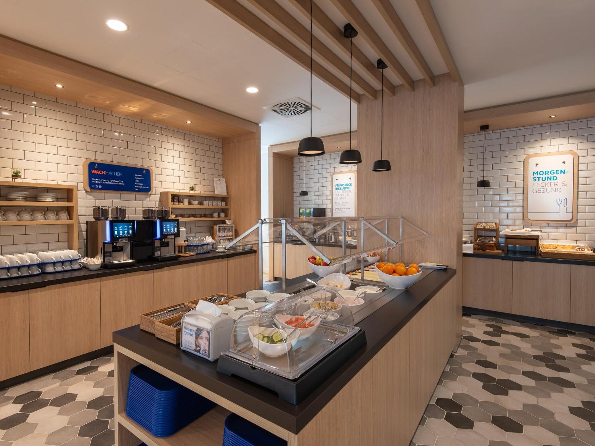 Holiday Inn Express Heilbronn By Ihg エクステリア 写真