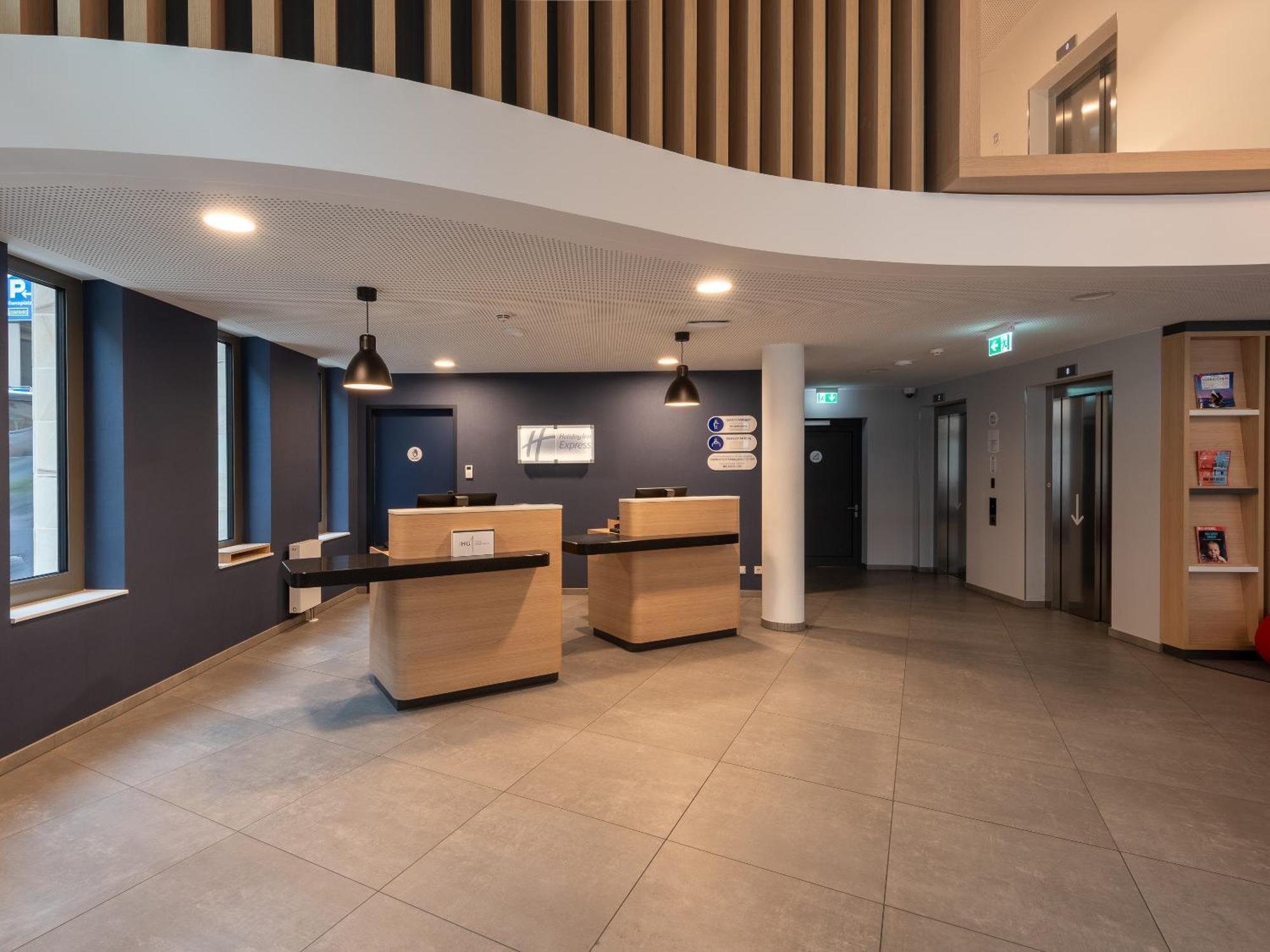 Holiday Inn Express Heilbronn By Ihg エクステリア 写真