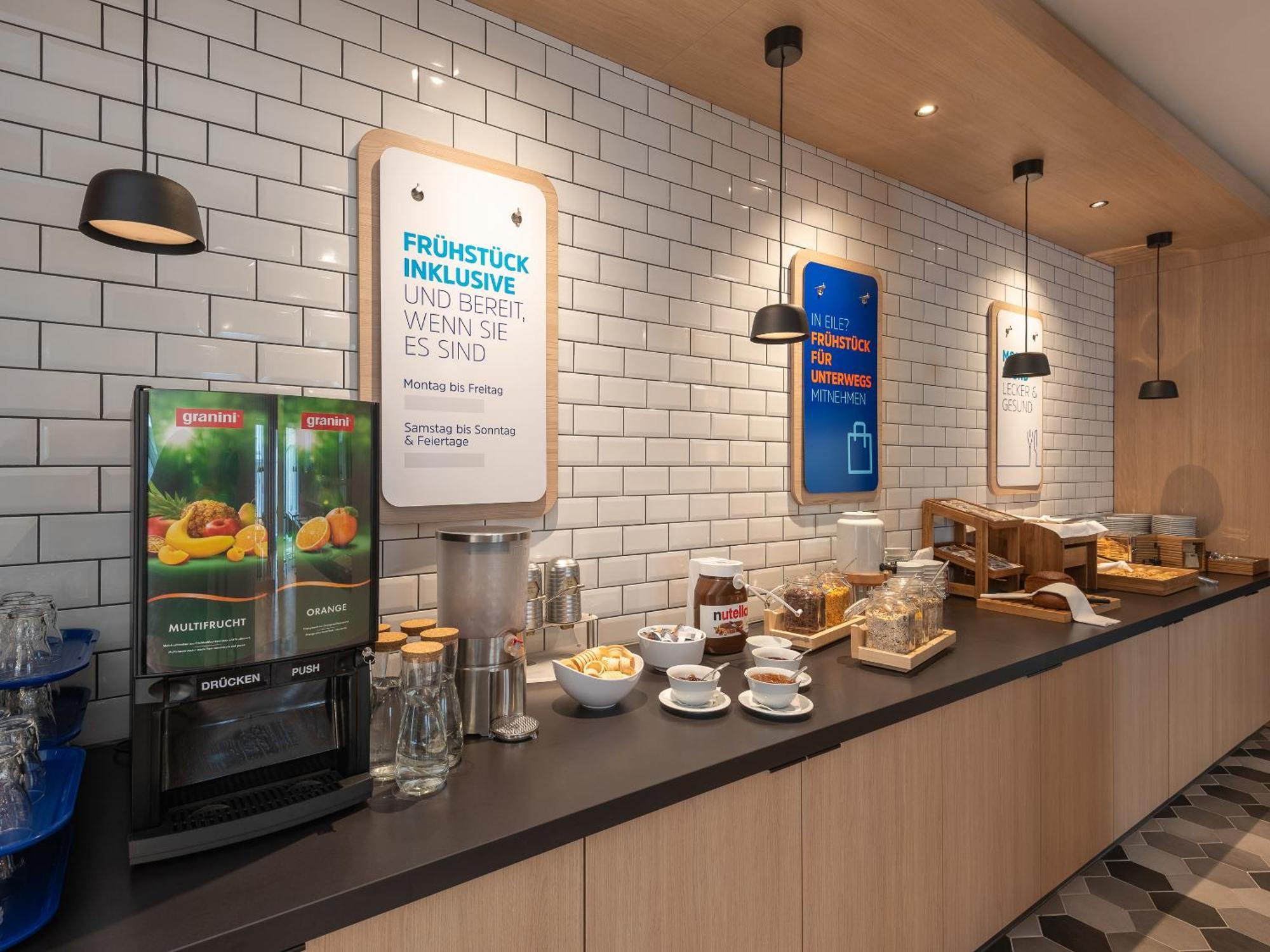 Holiday Inn Express Heilbronn By Ihg エクステリア 写真