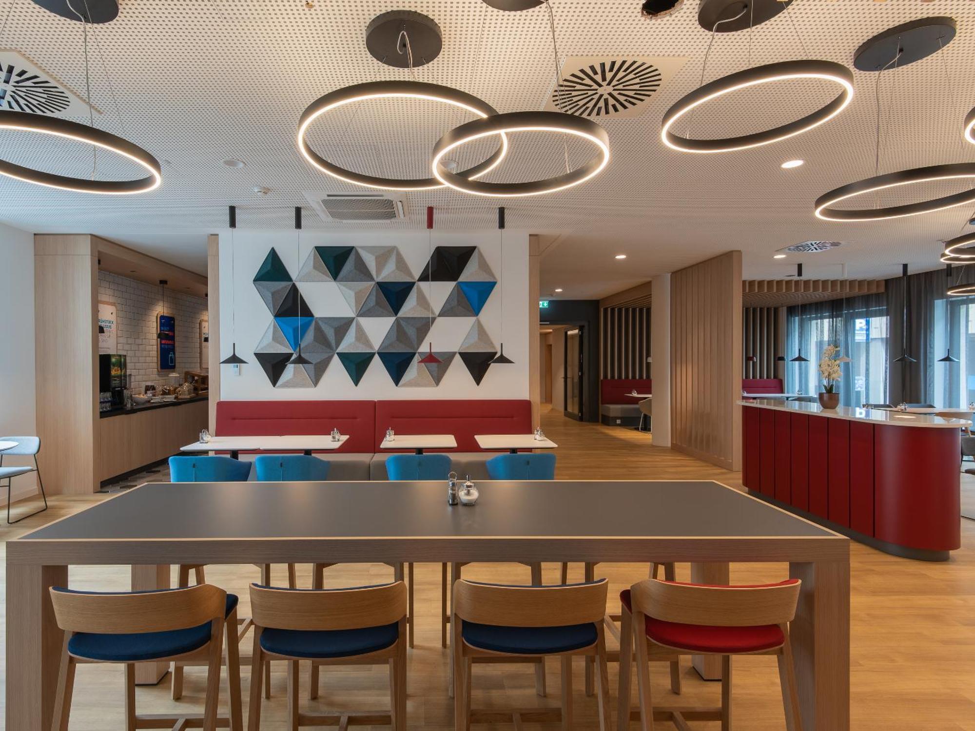 Holiday Inn Express Heilbronn By Ihg エクステリア 写真