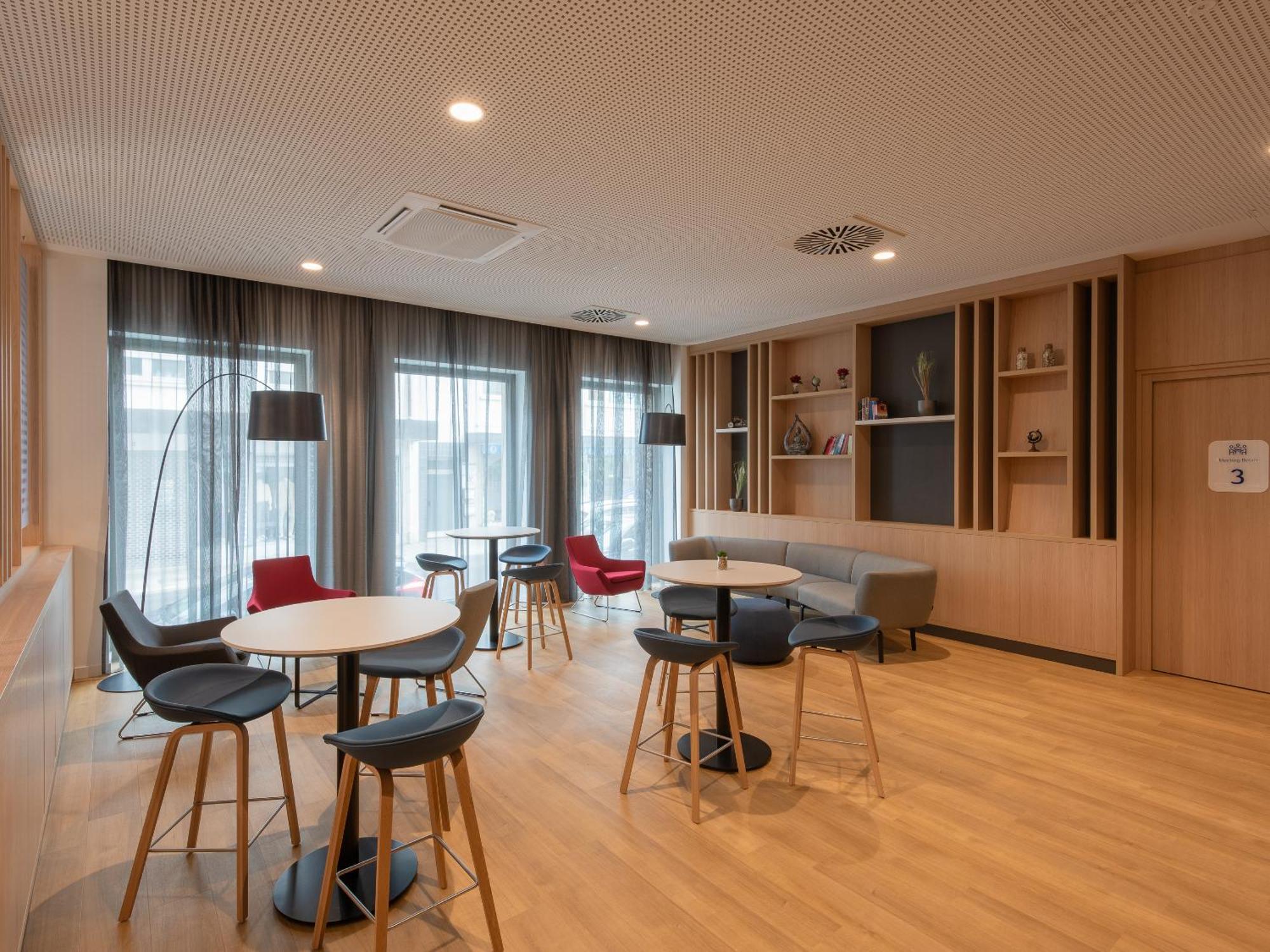 Holiday Inn Express Heilbronn By Ihg エクステリア 写真