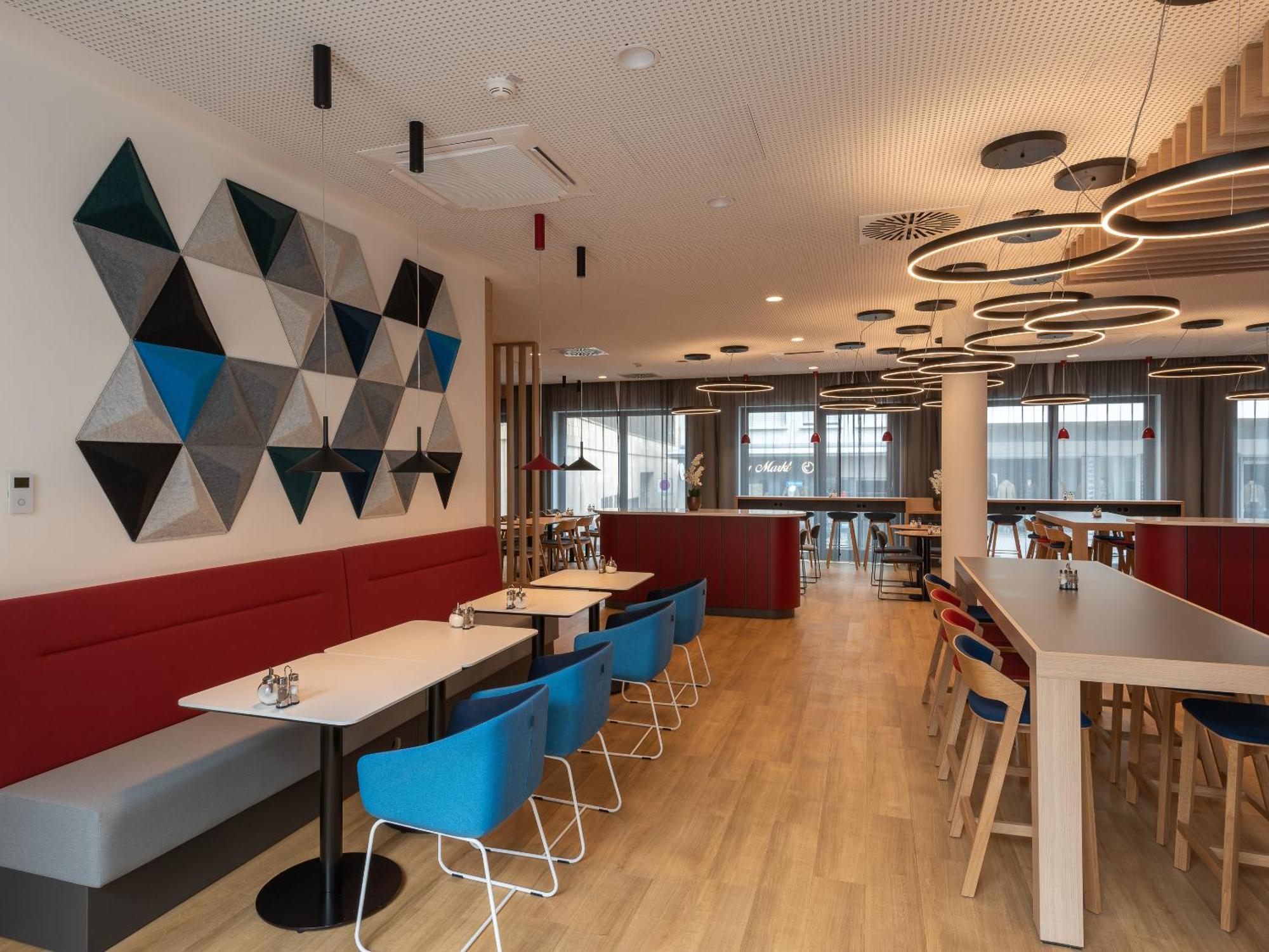 Holiday Inn Express Heilbronn By Ihg エクステリア 写真